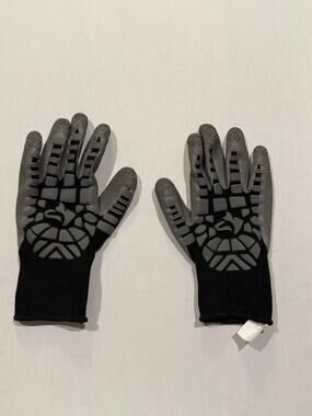 Husky Large Micro Armor Latex Foam Dipped Cut 1 Work Gloves